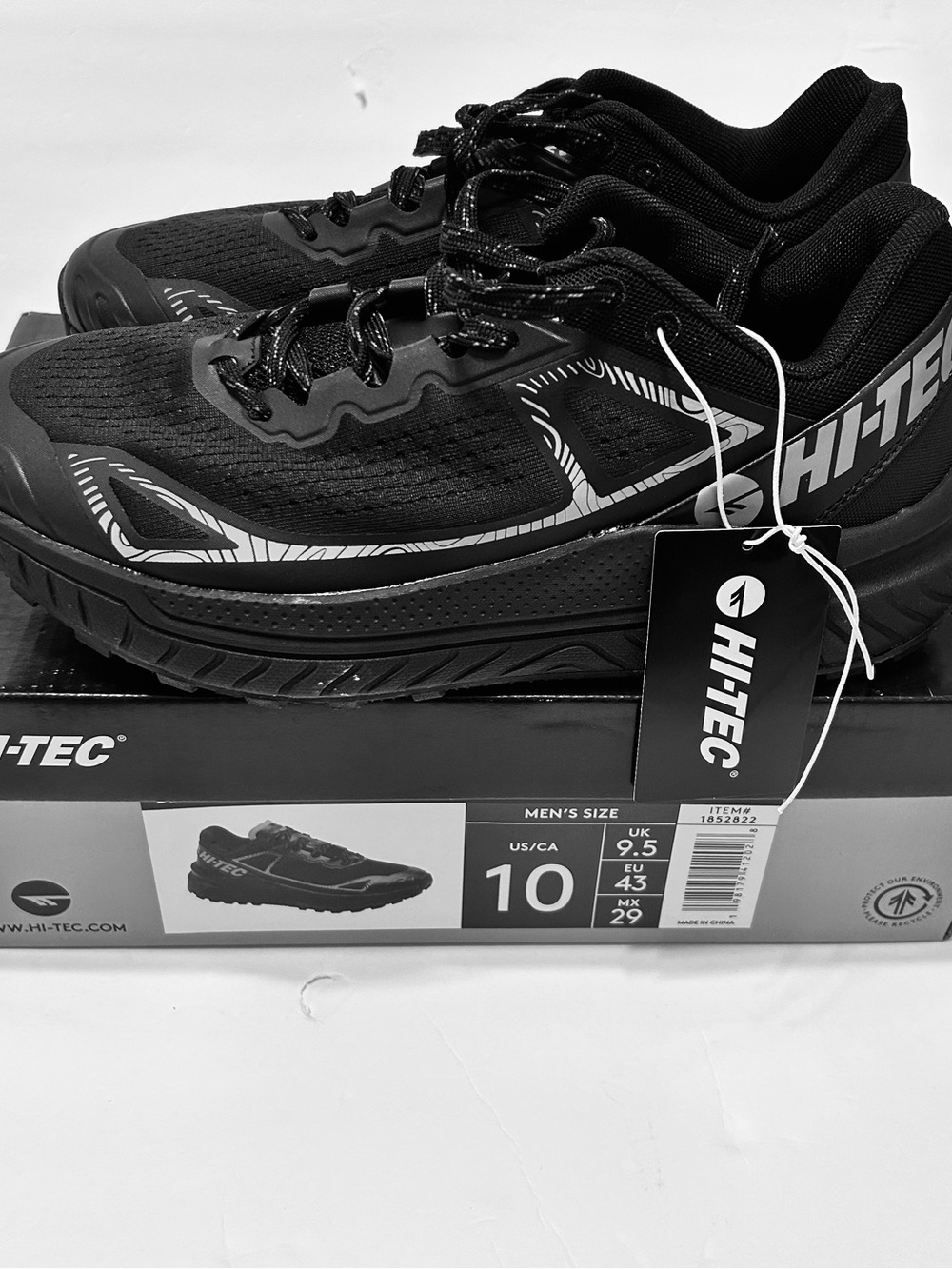 Hi-Tec Men's Black Athletic Trail Shoes Black/Alloy size 10 NWT